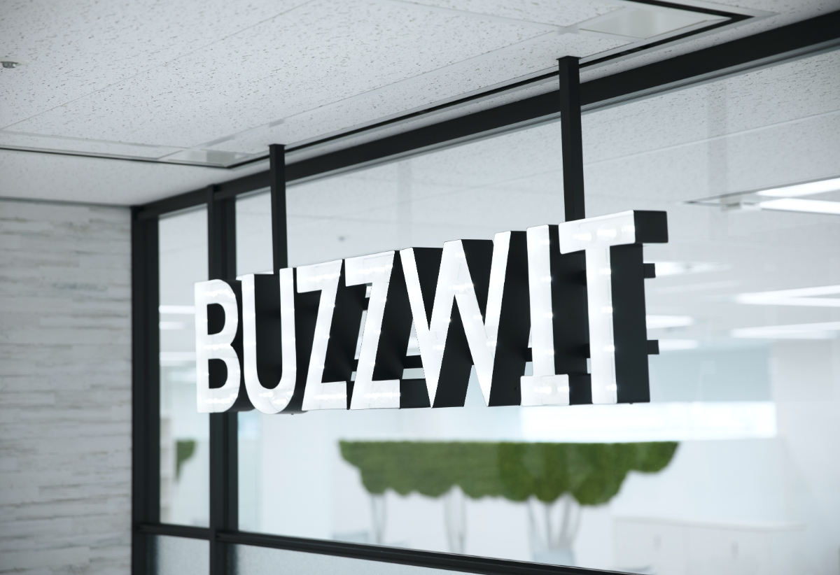 株式会社 BUZZWIT様